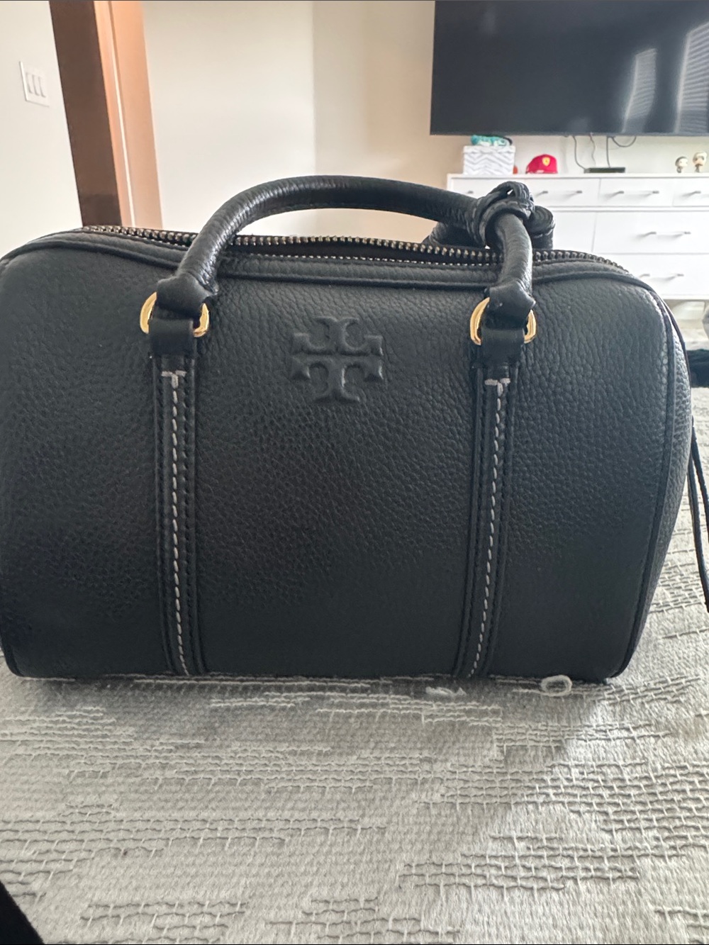 Tory Burch Black Pebbled Leather Crossbody with Tassel - Picture 2 of 7